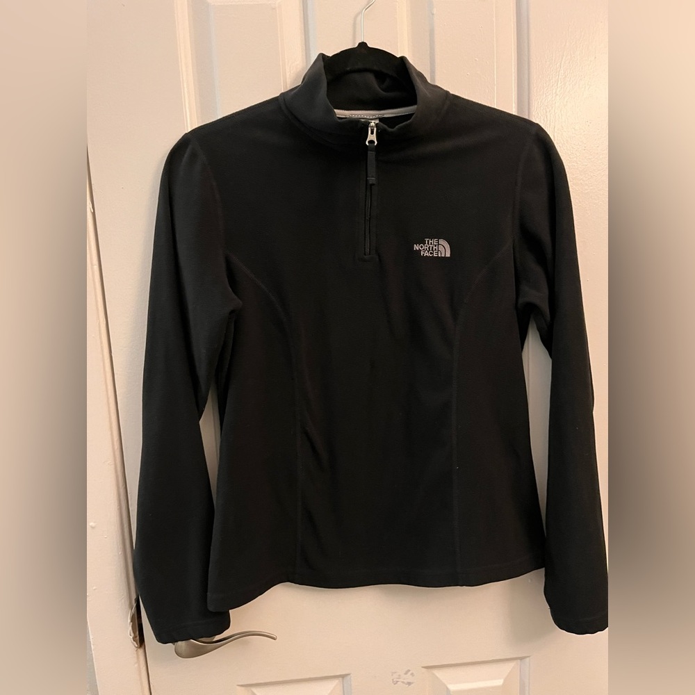 Women’s The North Face Sweater